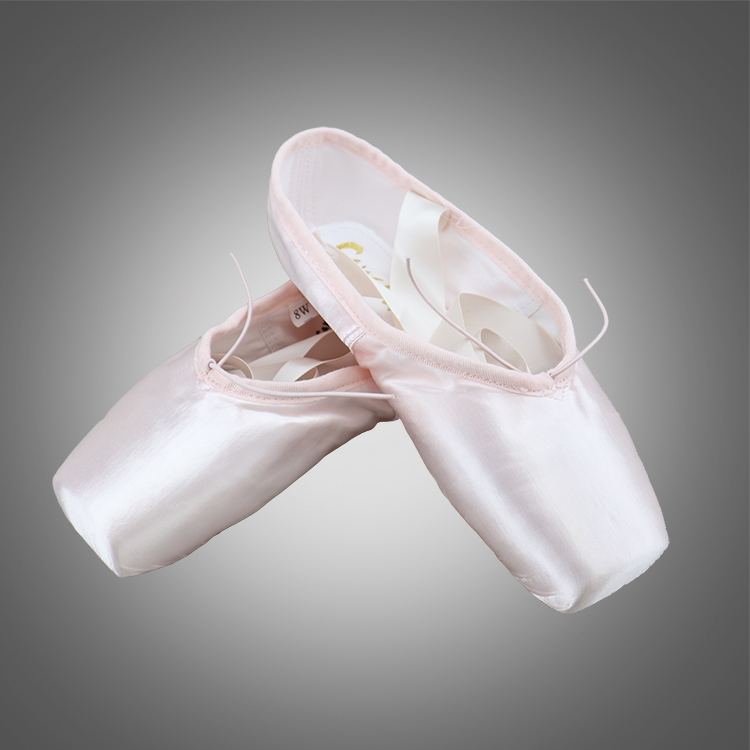 satin pointe shoes